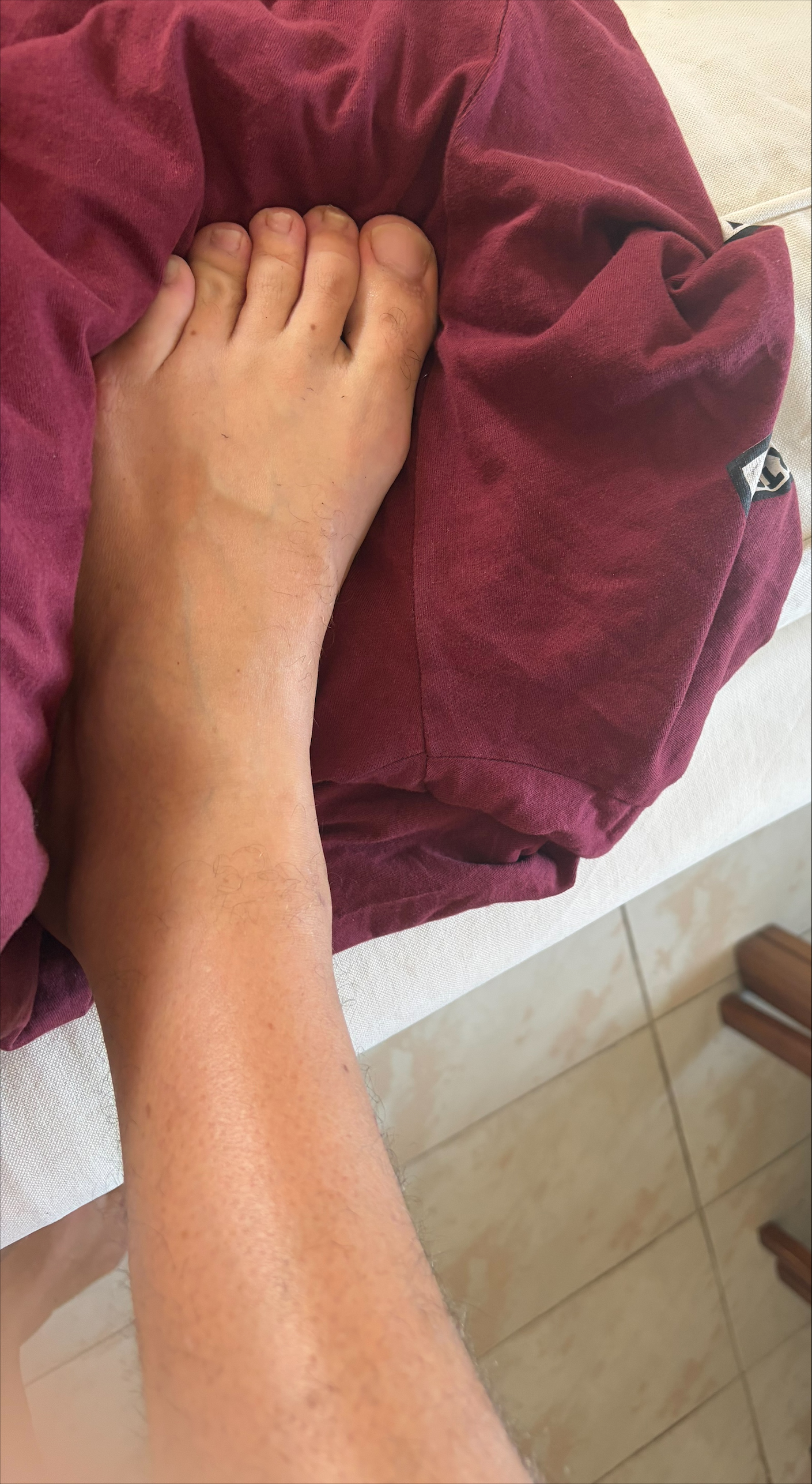 Sole No. IV &mdash; photograph 4 in the owner's feet collection